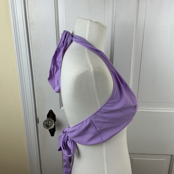 UO Out From Under || Sorelle Twist Halter Bra Top - Picture 4 of 7